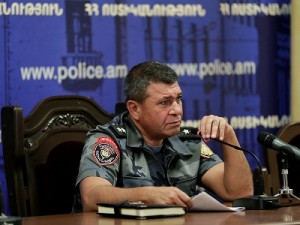 Начальник Полиции Армении дал указ подчиненным высадить из машины его самого в случае нарушения ПДД