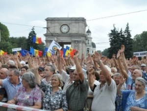 В Молдавии демонстранты пикетируют Национальный антикоррупционный центр