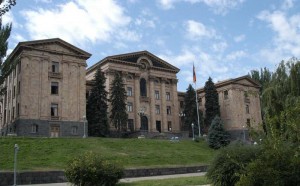 Комиссия по этике парламента Армении бездействует– авторы мониторинга