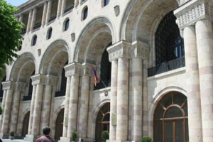 МИД Армении продолжает тратить средства госбюджета на свои «вояжи»