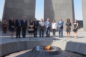 Бельгийская парламентская делегация посетила мемориал жертв Геноцида армян