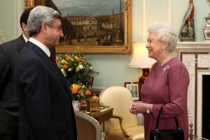 Королева Великобритании: Желаю армянскому народу счастья и процветания