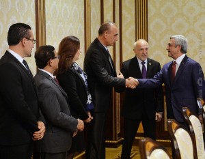 Президент Саргсян высоко оценил деятельность американских врачей в областях Армении