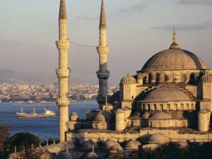 Госдеп: Турция продолжает ограничивать права немусульман