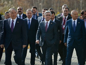 Саргсян принял участие в заседании Совета глав государств СНГ в Казахстане