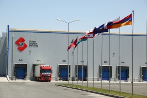 В логистическом комплексе ULS отпраздновали выход нового дистрибьютора на рынок Армении