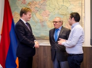 Экс-министр Турции по вопросам Европы признал Геноцид армян
