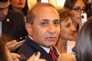 Премьер-министр Армении дал поручения депутатам-одномандатникам по референдуму