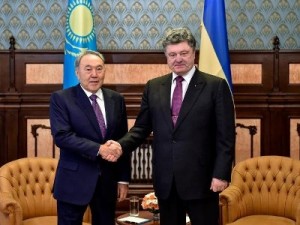 Назарбаев и Порошенко договорились наращивать сотрудничество