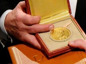 Премия по экономике памяти Нобеля присуждена Энгусу Дитону