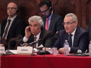 Спикер парламента: Стержнем Конституции Армении вместо власти станет человек