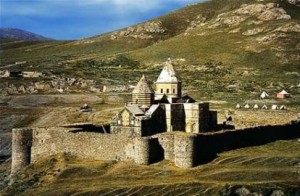 Материалы об уникальных армянских архитектурных памятниках, расположенных на территории Ирана, будут представлены на выставке в Ереване