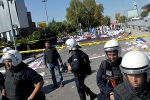 Известны первые подозреваемые в совершении теракта в Анкаре