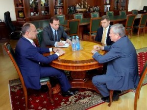 Министр обороны Армении представил генсеку ОДКБ ситуацию вокруг Карабаха