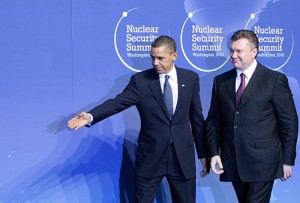 Обама назвал Януковича «коррумпированной марионеткой Путина»