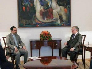 Посол Ирана вручил главе МИД Армении копии верительных грамот