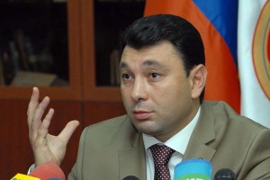 Вице-председатель парламента Армении отбывает в Санкт-Петербург
