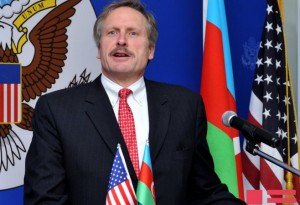 США не считают нагорно-карабахский конфликт замороженным - Роберт Секута