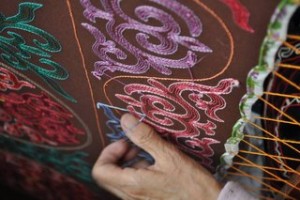 Сборник иллюстраций традиционной вышивки мастеров Западной Армении издан в Ереване