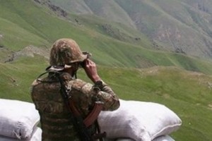 За сутки Азербайджан свыше 70 раз обстрелял карабахские позиции