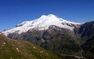 Участники "Армейских международных игр" 2016 года поднимутся на вершину Эльбруса