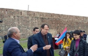 Министр культуры и посол США в Армении посетили крепость Даштадем