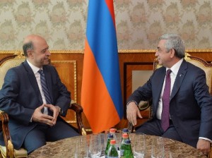 Президент принял главу армянского университета Айказян