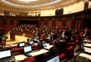 Парламент Армении почтил память погибших в Тульской области и Южном Судане