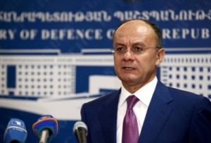 Министр: Обороноспособность Армении сохранится и с новой редакцией Конституции