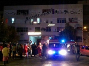Число жертв пожара в ночном клубе Бухареста возросло до 48 человек