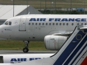 Два самолета Air France изменили курс из-за угрозы взрыва