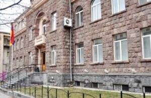 Центризбирком Армении утвердил образец контрольной печати на референдуме