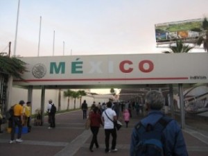 Всё больше мексиканцев уезжает из США на родину