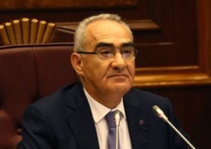 Спикер армянского парламента пригрозил Азербайджану "болезненными мерами"