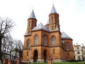 В Черновцах отметили 140-летие армянской церкви