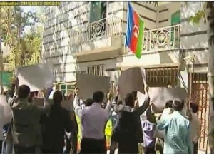 В Тегеране атакуют посольство Азербайджана