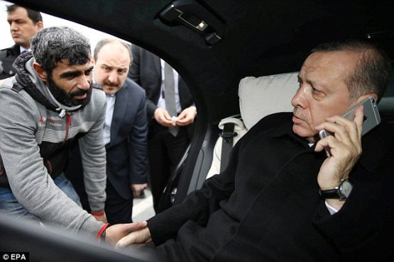 Дешевая трагикомедия с участием Эрдогана (Фото,видео)