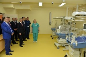 Серж Саргсян присутствовал на церемонии открытия медицинского центра «Астхик»