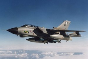Минобороны Великобритании сообщило о подробностях ночных авиаударов по Сирии