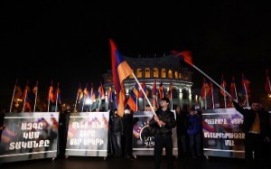С площади Свободы стартовало шествие фронта «Новая Армения» против реформ Конституции