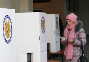 Явка избирателей на конституционном референдуме в Армении на 14:00 составила 24,26% - ЦИК