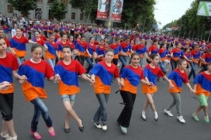 В ЮНЕСКО обсудили заявку на армянский танец "Кочари"