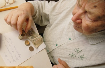 Количество бедных семей в России за год выросло почти вдвое