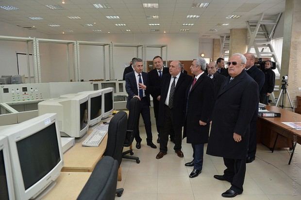Серж Саргсян побывал на Армянской АЭС