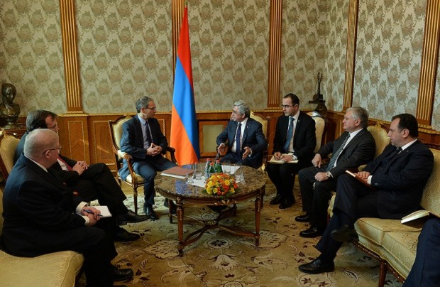 Армяно-американские дипломатические отношения со времени их установления и по сей день имеют тенденцию к развитию
