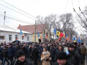В Молдавии оппозиция возобновила протесты с требованием отставки власти
