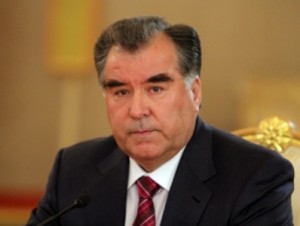 В Таджикистане «лидера нации» хотят сделать президентом пожизненно