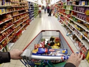 Цены на еду в Армении снизились на 3,7%