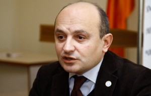 Зависимость от экономики России может ударить по властям Армении перед выборами - Степан Сафарян