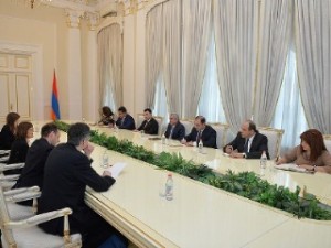 Президент Армении провел встречу с председателем парламента Сербии